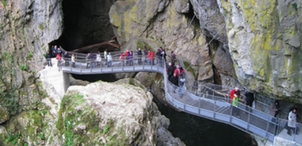Park Škocjanske jame, zunanja turistična pot, vir: arhiv PŠJ
